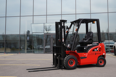 Бензиновый вилочный погрузчик Hangcha CPQD15-XRW21 (1500 кг)