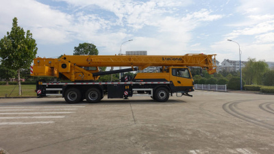 Автокран LiuGong TC320L5