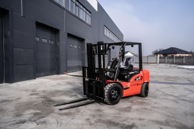 Дизельный вилочный погрузчик Hangcha CPCD35-XRW33C-RT4 (3500 кг)