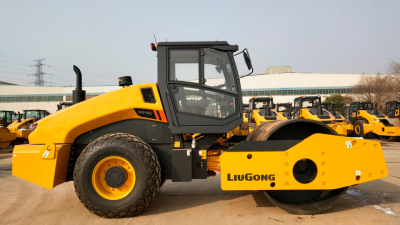 Грунтовый каток LiuGong CLG 6618E