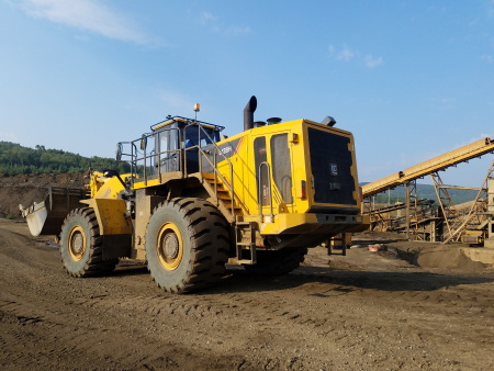 Карьерный фронтальный погрузчик LiuGong CLG 8128H
