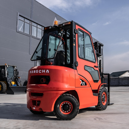 Бензиновый вилочный погрузчик Hangcha CPQD20-XRW22 (2000 кг)