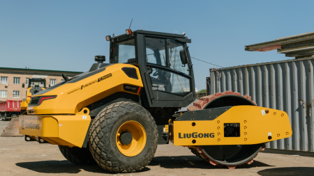Грунтовый каток LiuGong CLG 6616E