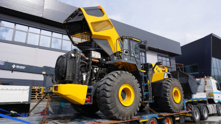 Карьерный фронтальный погрузчик LiuGong CLG 890T