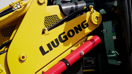 Экскаватор погрузчик LiuGong CLG 777A Plus