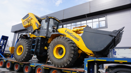 Карьерный фронтальный погрузчик LiuGong CLG 890T