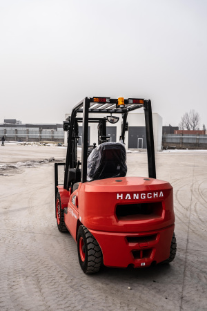 Дизельный вилочный погрузчик Hangcha CPCD35-XRW33F / серия XF (3500 кг)